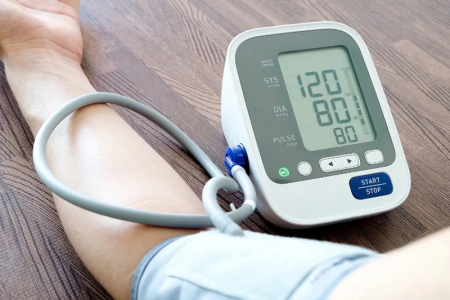 Cách Sử Dụng Máy Đo Huyết Áp Điện Tử